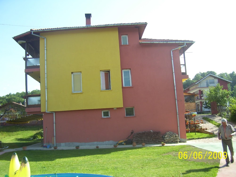 Некачествена скъпа мазилка на Baumit